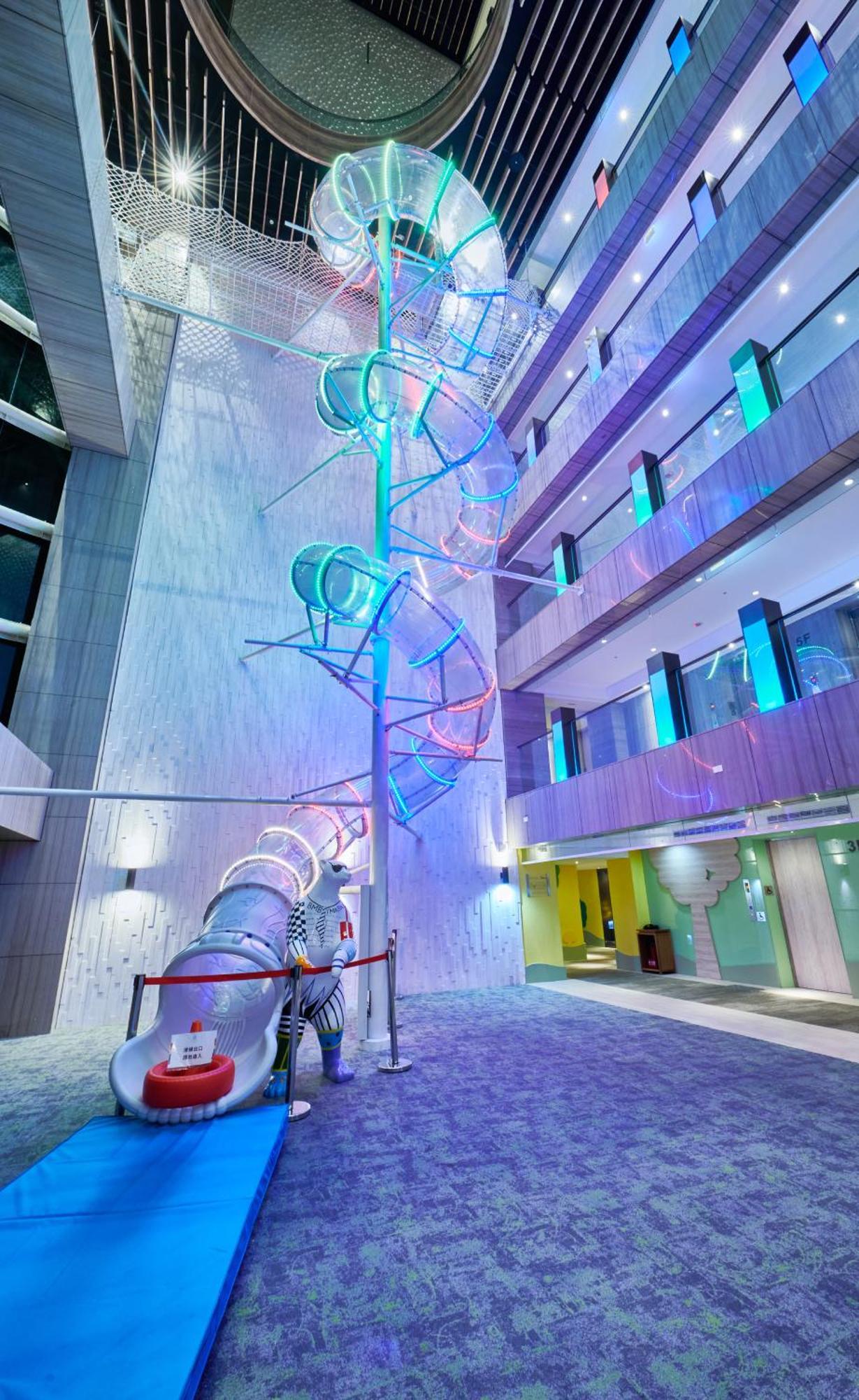 Grand Bay Resort Hotel Hengchun Old Town Exterior foto The Helix, the main staircase at the National University of Ireland, Galway