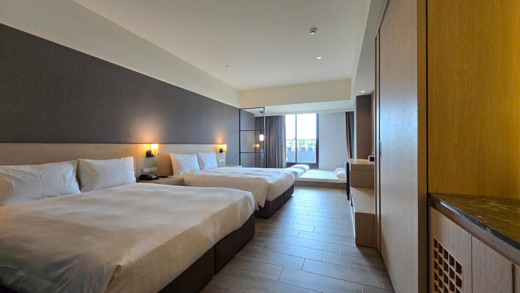 Grand Bay Resort Hotel Hengchun Old Town Exterior foto Deluxe Family Room